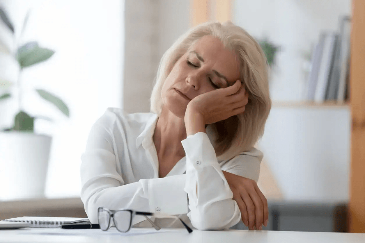 La progestérone à la ménopause : ce qu’il faut savoir 1 menopause retention deau